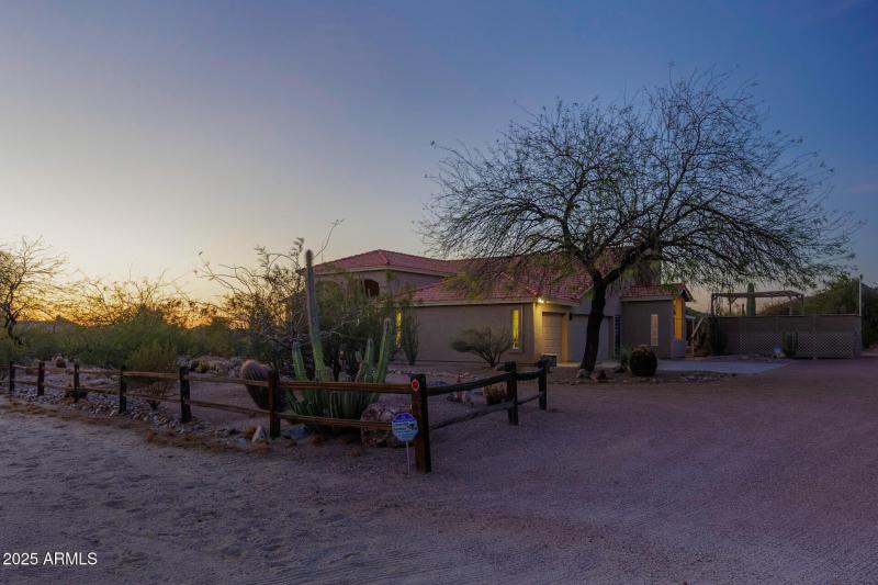 Twilight Front Right