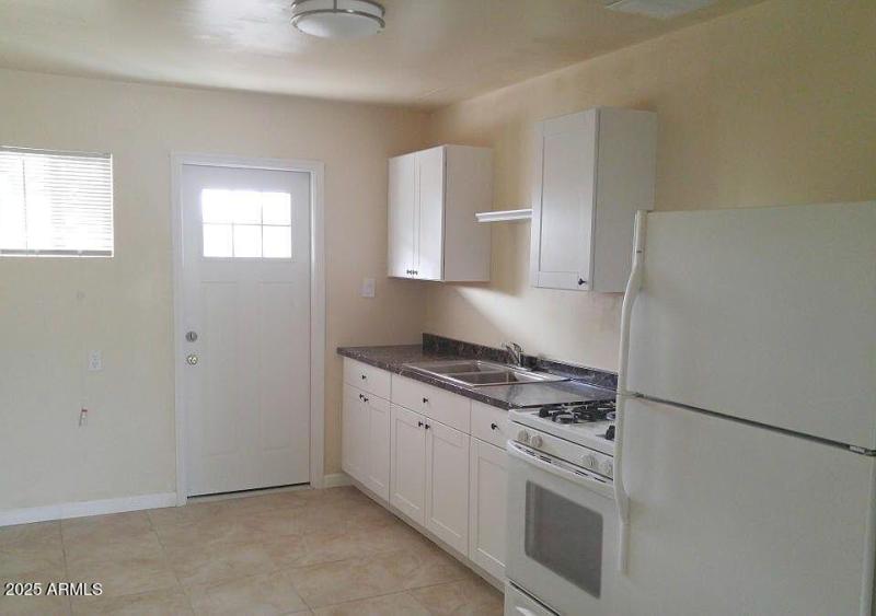 6e58ad446ed5c4158d9859e86c3744e0-cc_ft_9