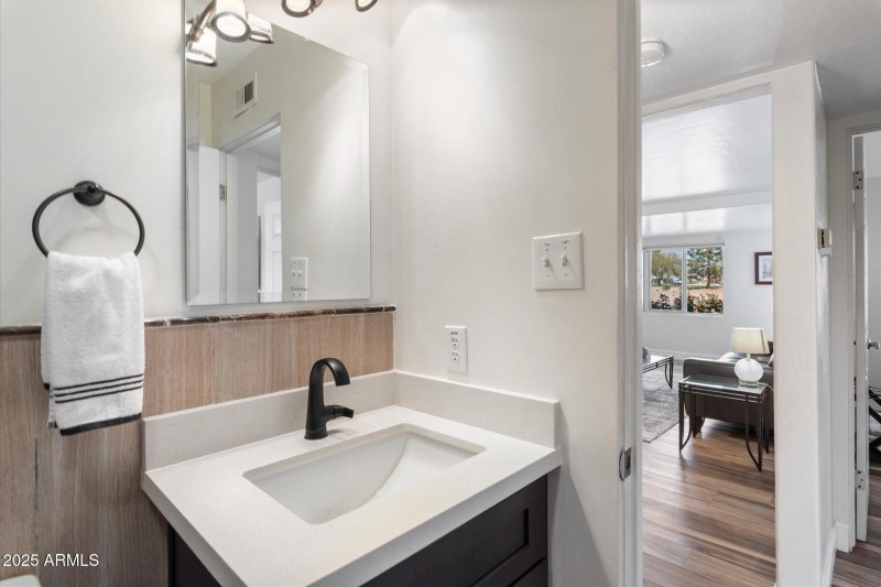 Hall bath 2
