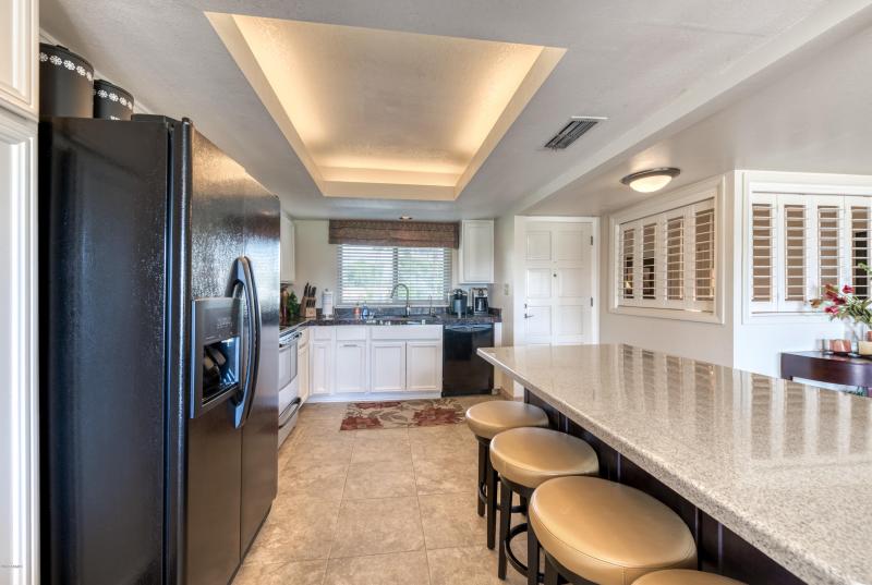 Breakfast Bar ~ Kitchen