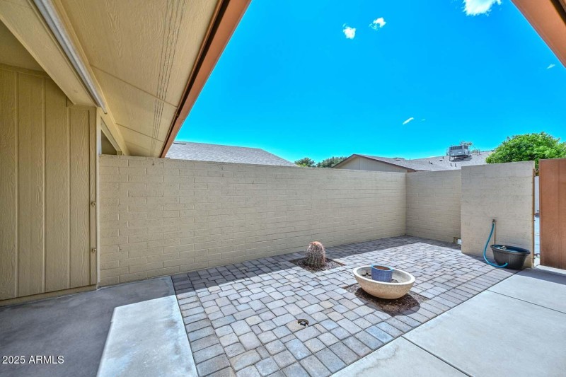 Patio2