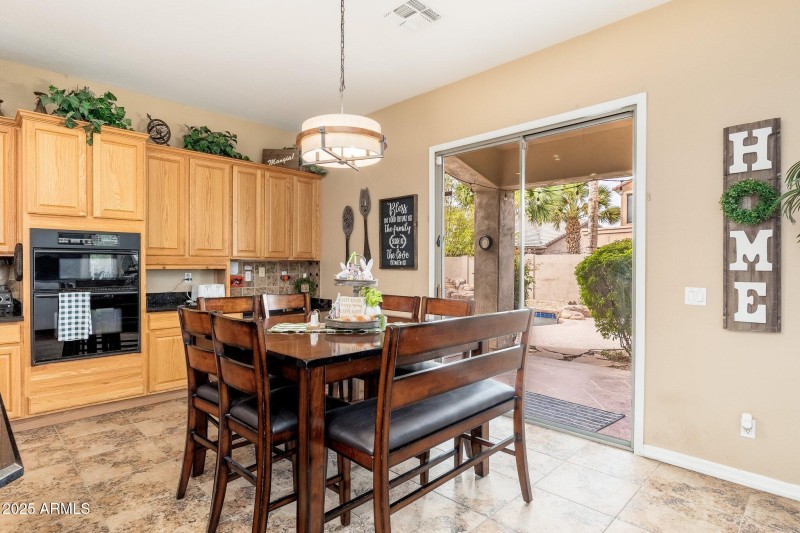 1074 E Carla Vista Ct - 14