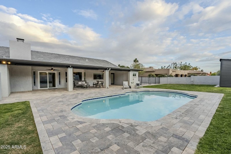 Travertine Pavers