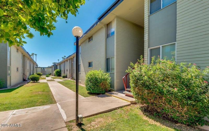 20211027152457405792000000-o