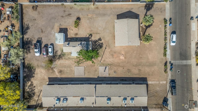 715721 W Cinnabar Ave-large-004-004-7157