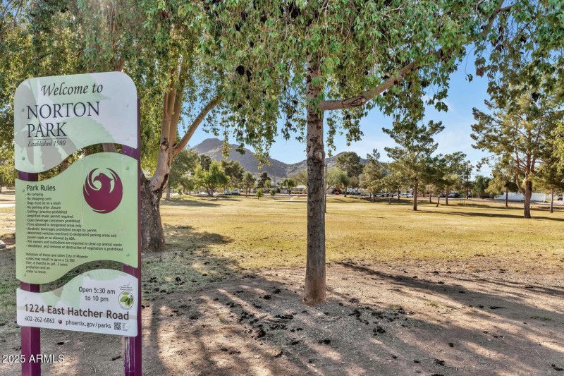 715721 W Cinnabar Ave-large-043-012-7157