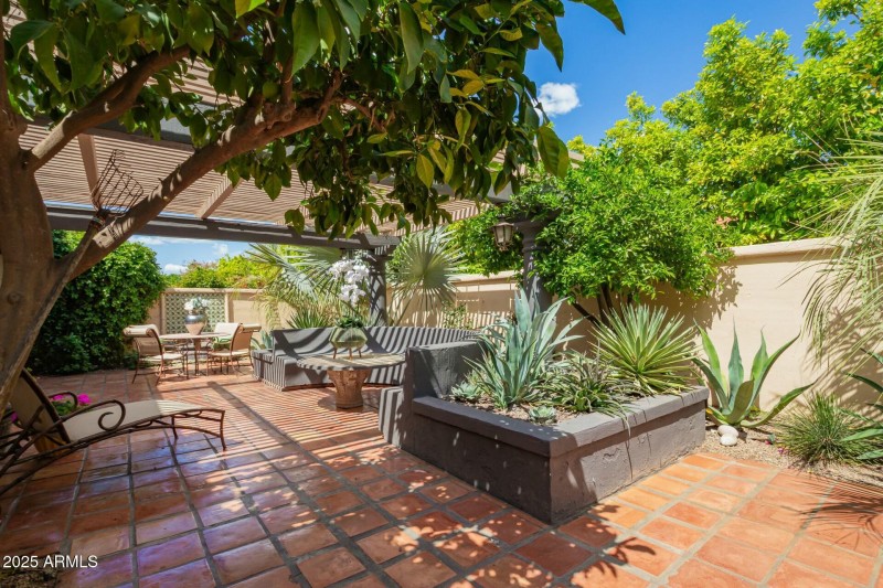 Rear Patio off Guest Bed