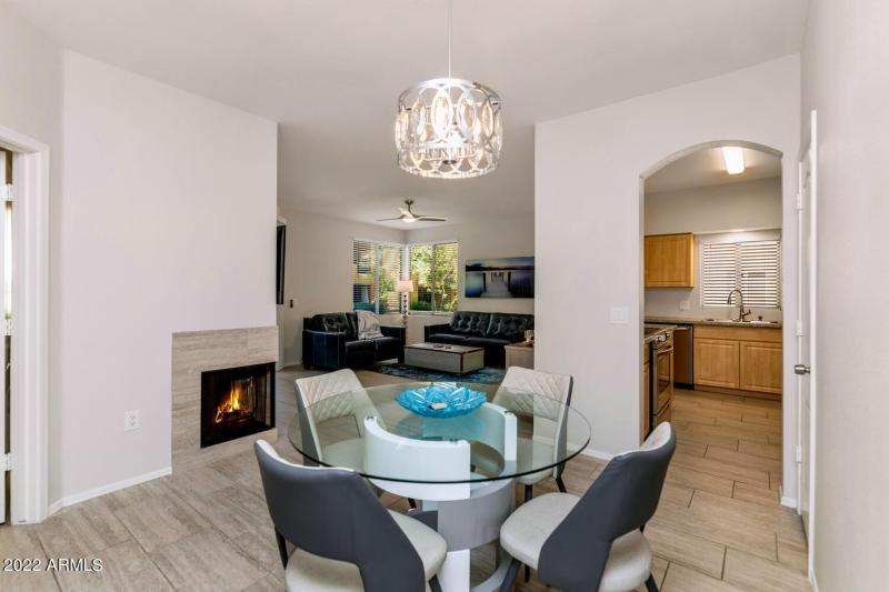 1411 E Orangewood Ave-large-009-028-1411