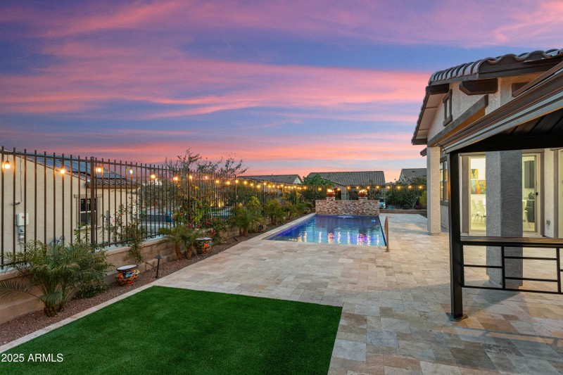 BACKYARDBACKYARD OASIS!!!