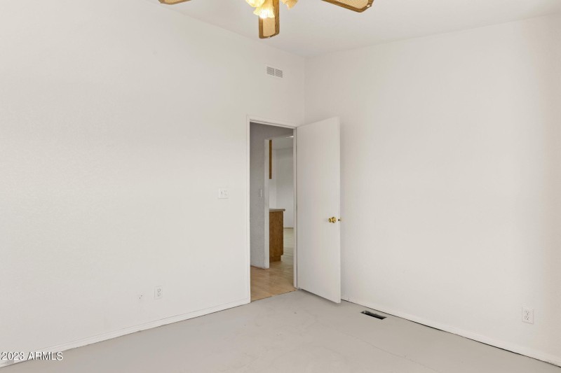 30-web-or-mls-20727-n-la-entrada-rd