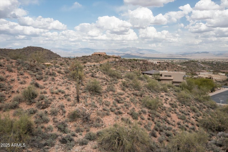 4 peaks