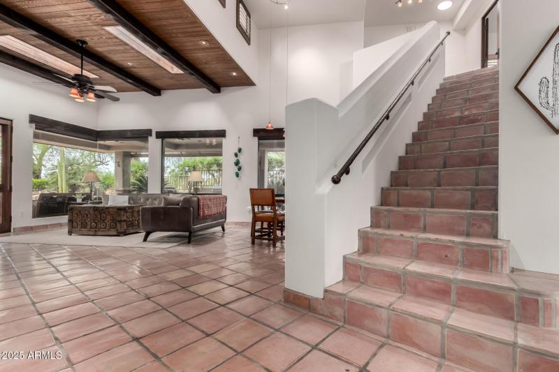 #67-stairs to 2nd level