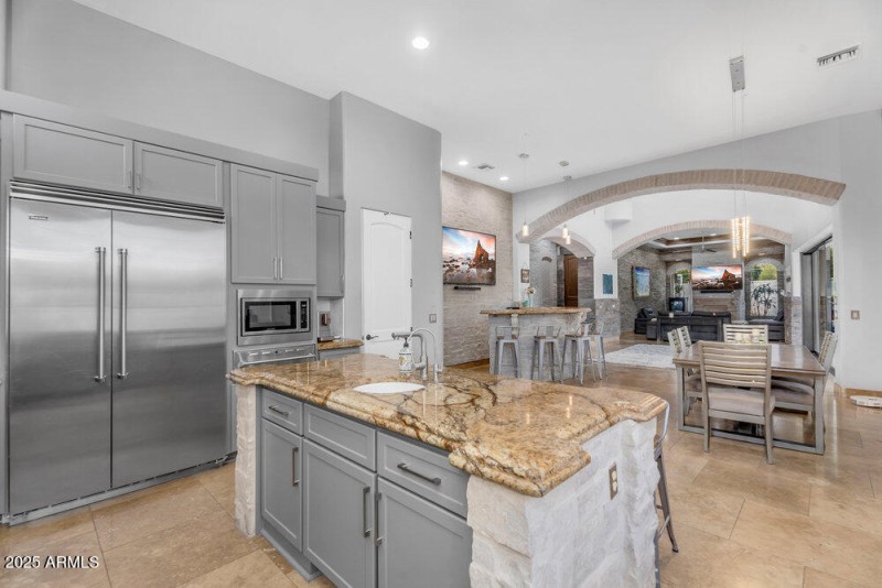 Kitchen to Family Room