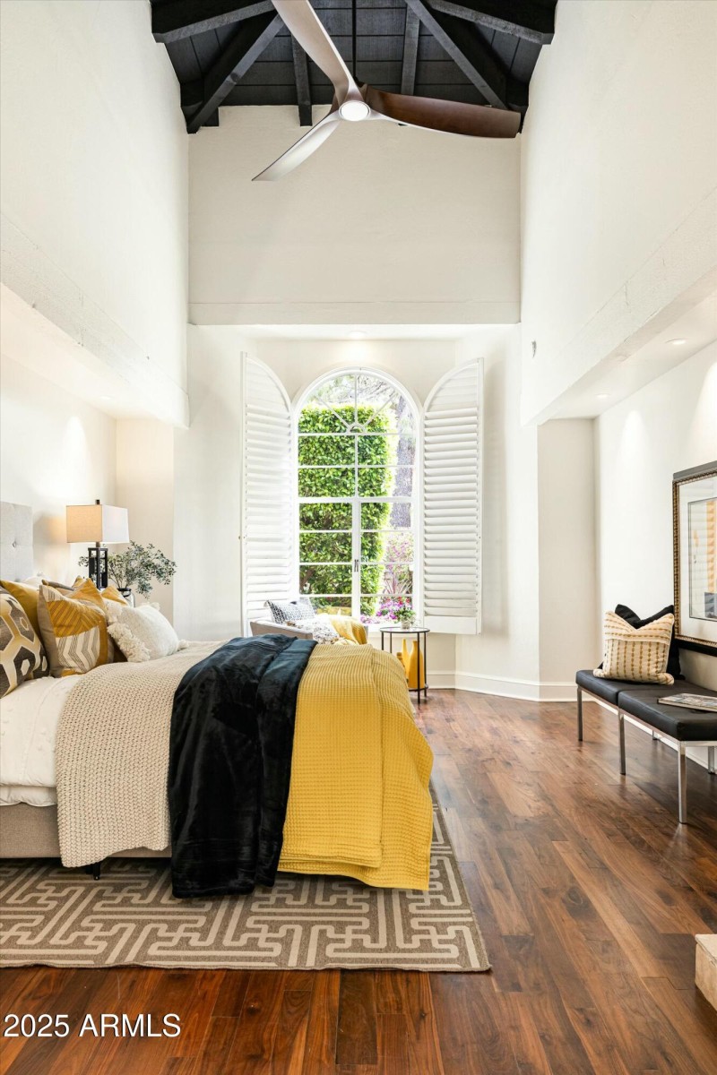 Primary Ceiling Detail