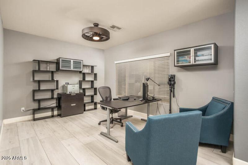 08_Cre8MyMediacom05_mls