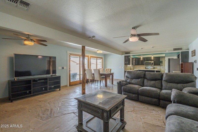 11-web-or-mls-Brown-11