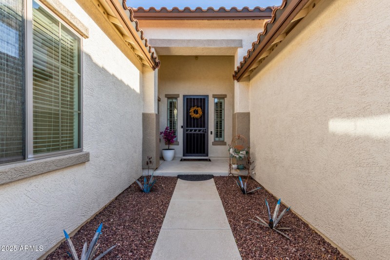Gated Front Entry Poinsettia