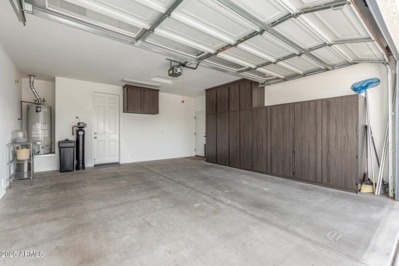 2 Car Garage Poinsettia