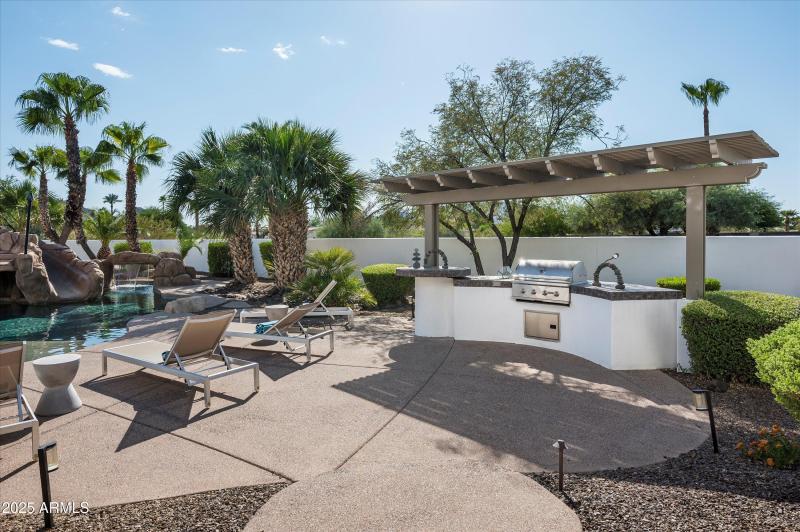 50-5901 E Mountain View Rd-50