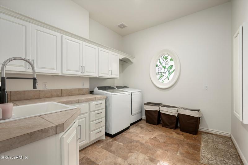 45-5901 E Mountain View Rd-45