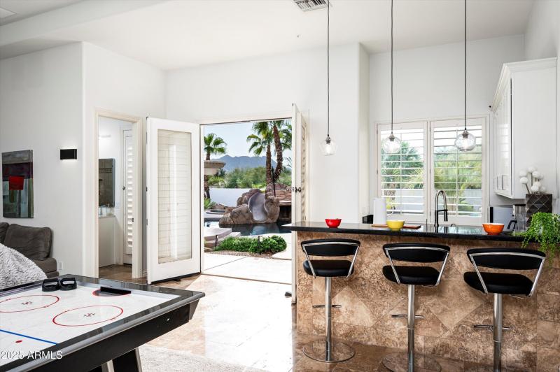 26-5901 E Mountain View Rd-26