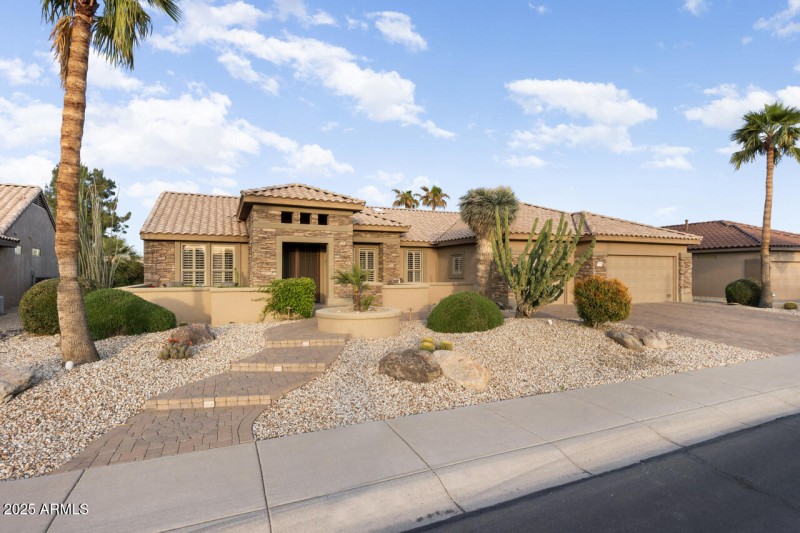 5-Front-of-the-house