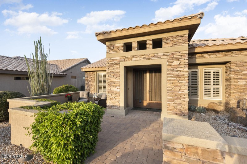 8-Front-of-the-house