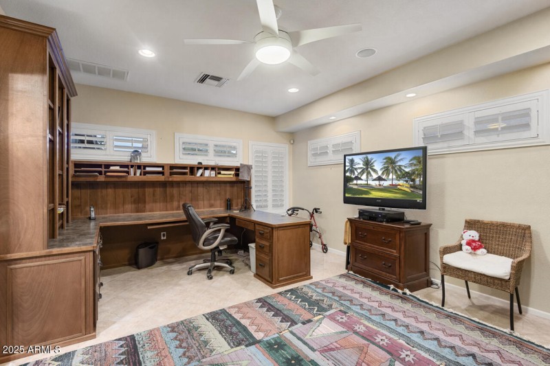 37-Entertainment-Room