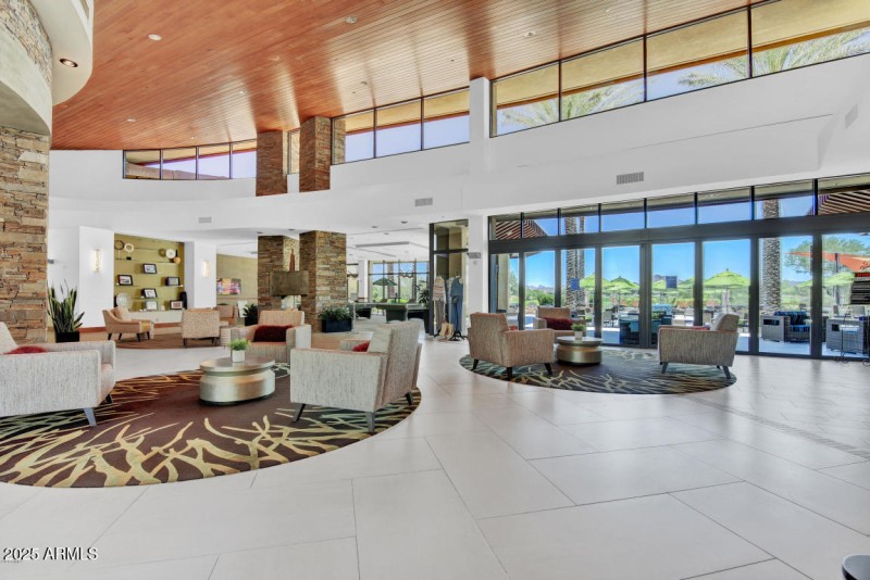T4_Kiva Club Lobby