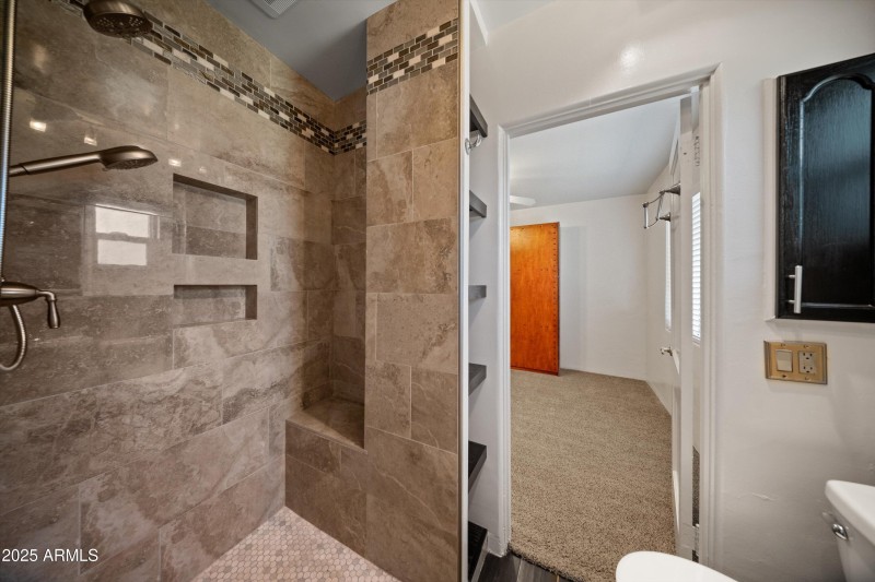 24-Bathroom 2