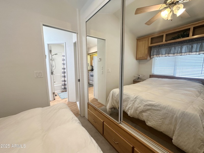 LARGE MIRRORED CLOSET