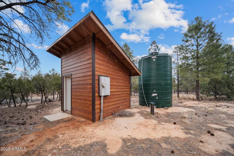 Water Well Pump House/Tank