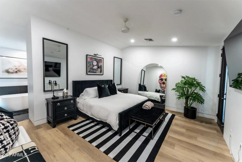 Untitled-1_0035_AKB04757-HDR