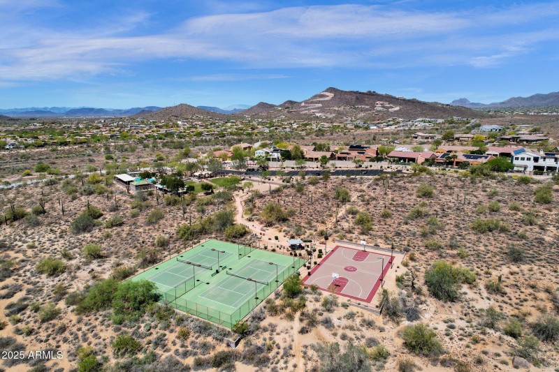 57-web-or-mls-34713-n-24th-ln