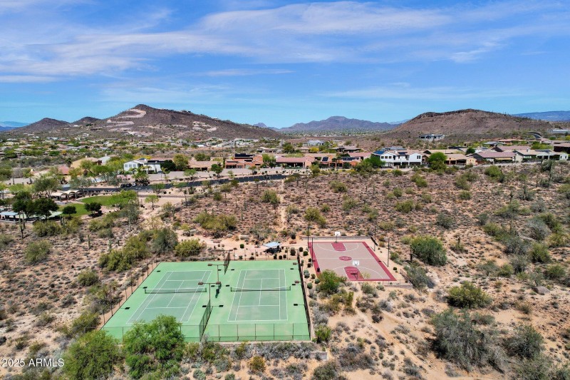 56-web-or-mls-34713-n-24th-ln