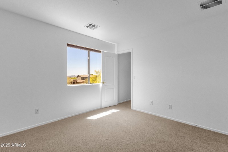 41-web-or-mls-34713-n-24th-ln