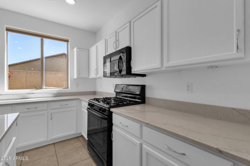 22-web-or-mls-34713-n-24th-ln