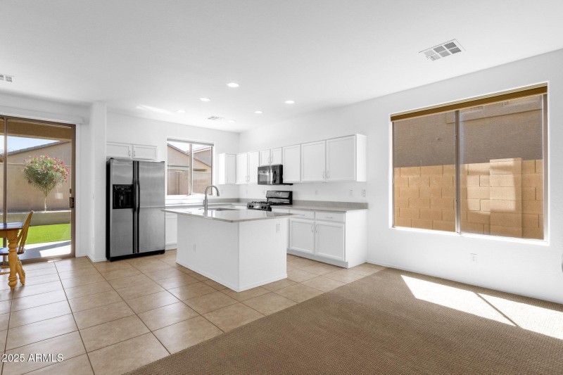 16-web-or-mls-34713-n-24th-ln