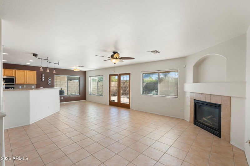 10-web-or-mls-DSC03887