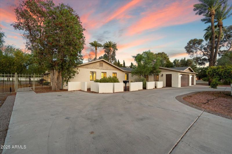 Half-Circle Driveway