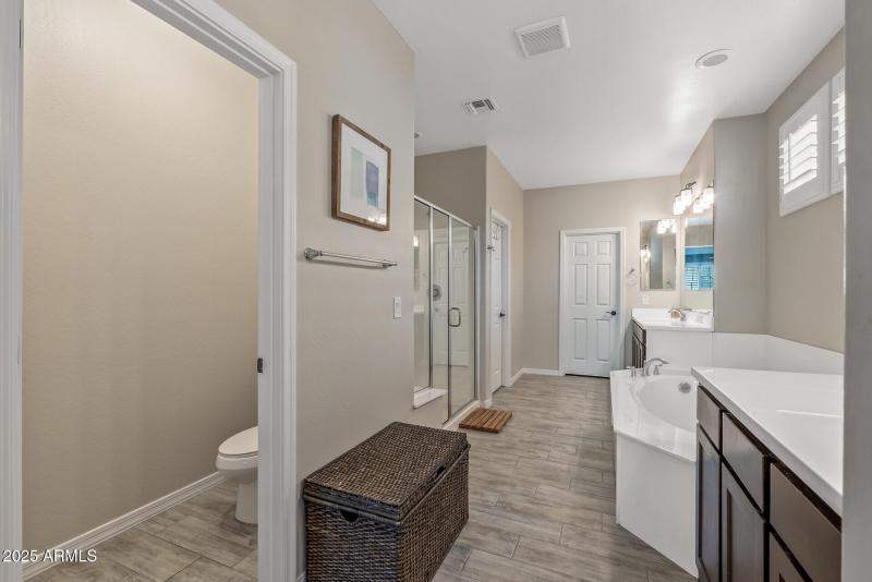 41_20646_W_Delaney41_mls