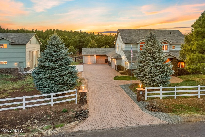 002_2705_w_creighton_dr-2_67