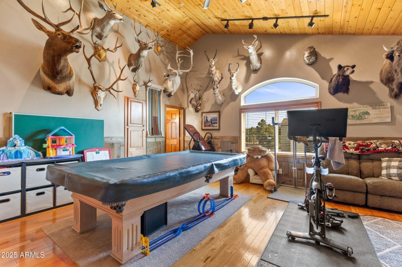 040_2705_w_creighton_dr-40_175