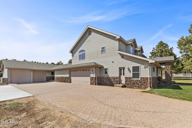 065_2705_w_creighton_dr-65_253