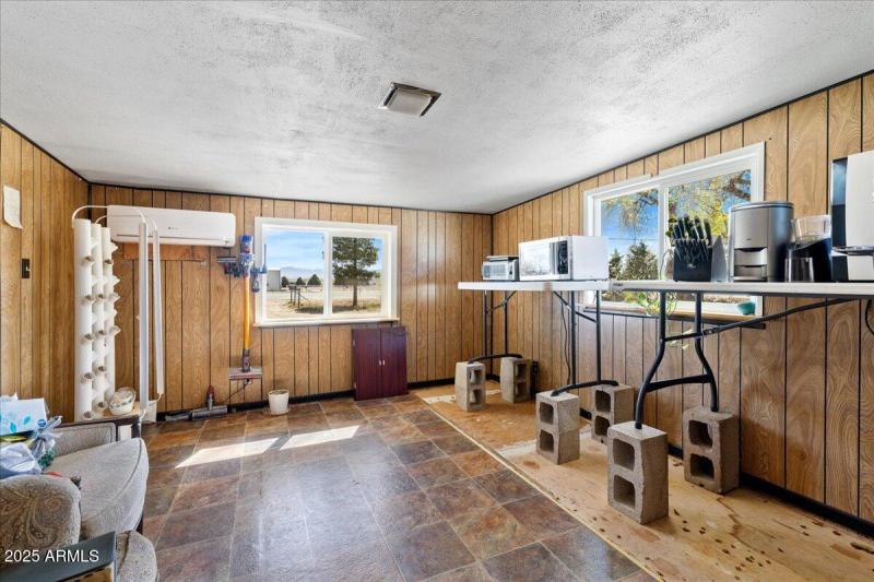 Bedroom - 1414 N. State Route 89