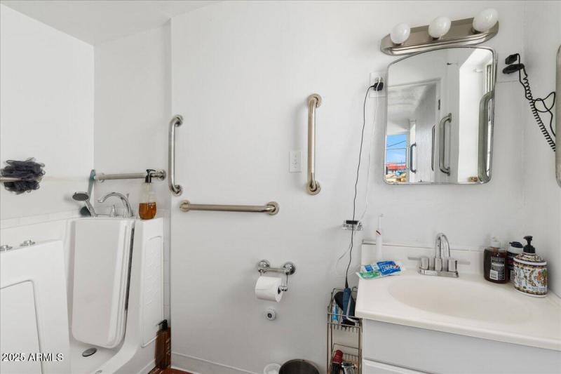 Bathroom - 1414 N. State Route 89