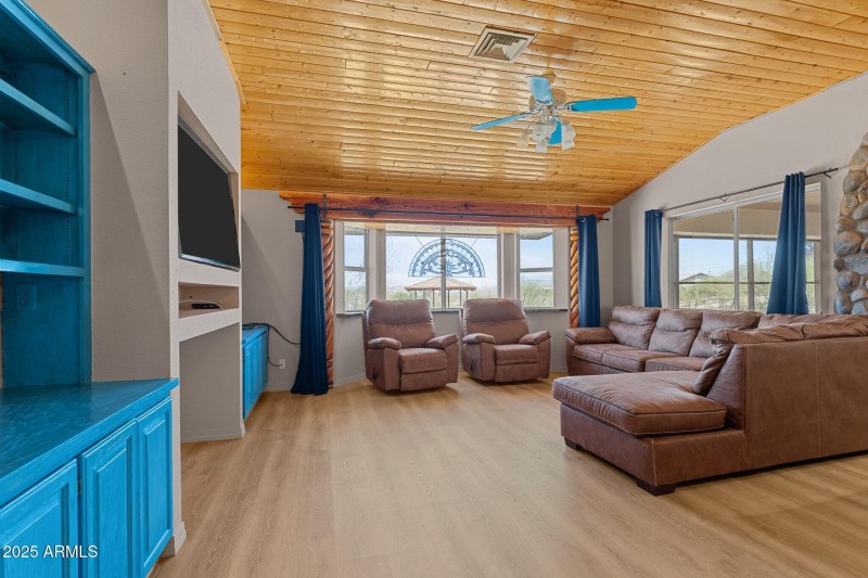 10-web-or-mls-DSC09155