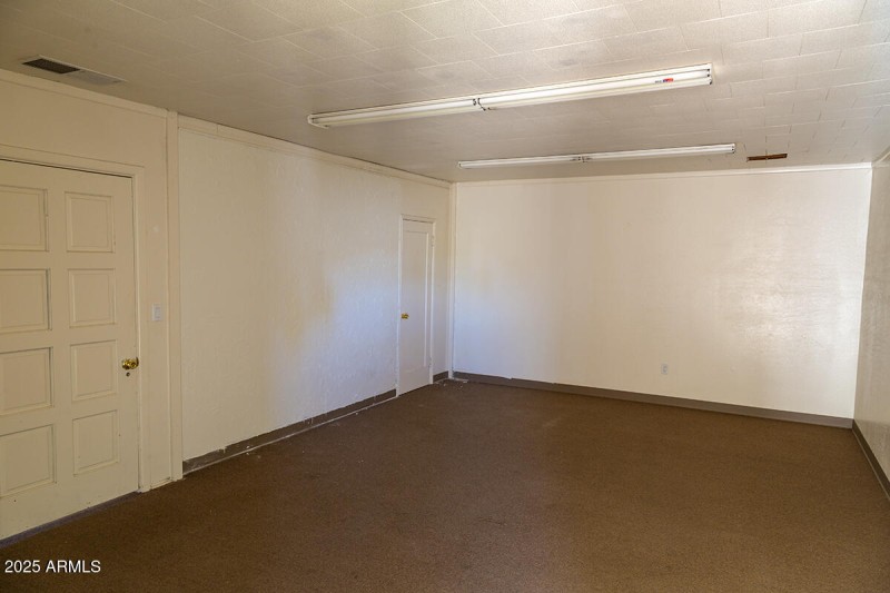 CBC_8238 Ed Web Suite 4 One of 4 Offices