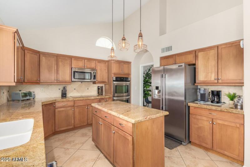 20230404211114876781000000-o