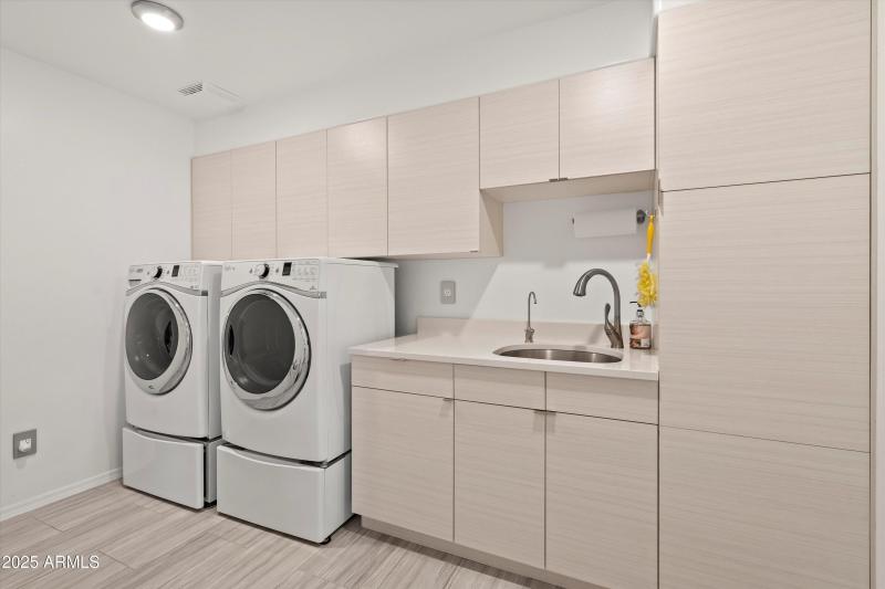 40-Laundry Room